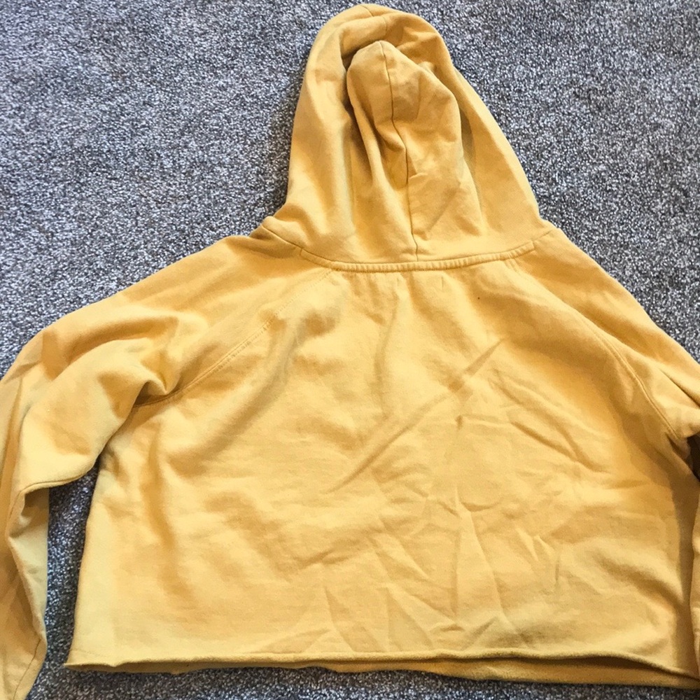 cropped hoodie